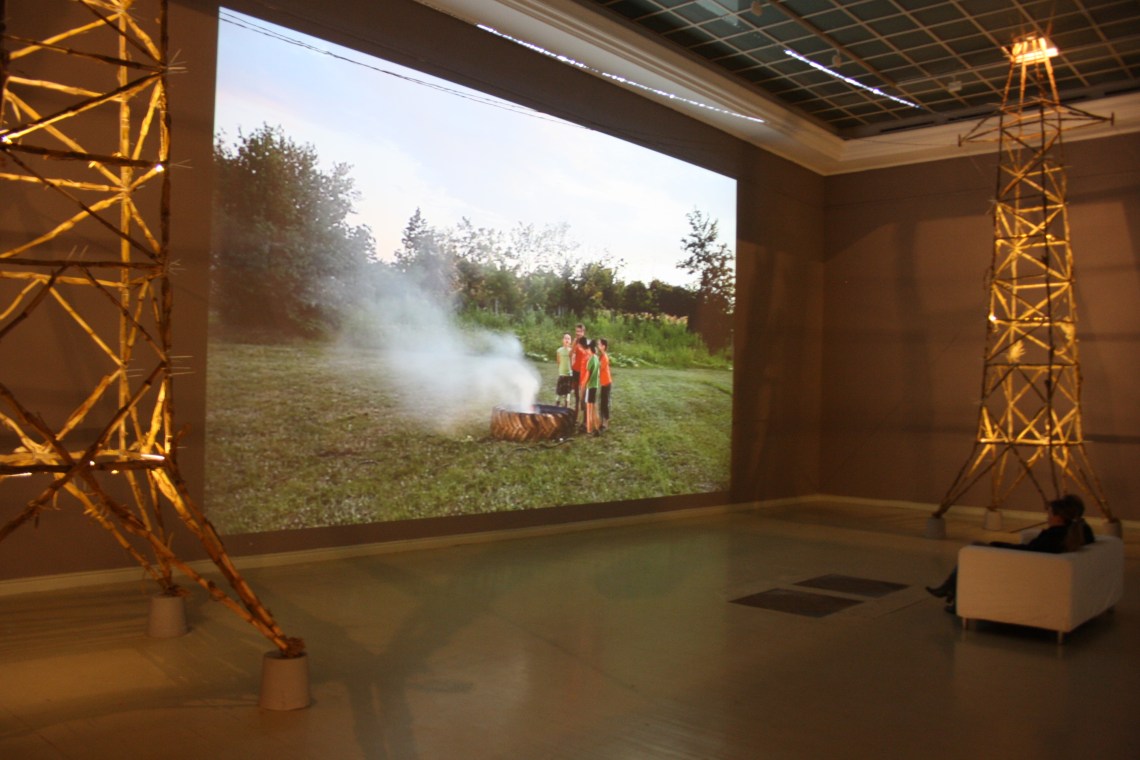 Megasfeszültség, 2012, videoinstalláció