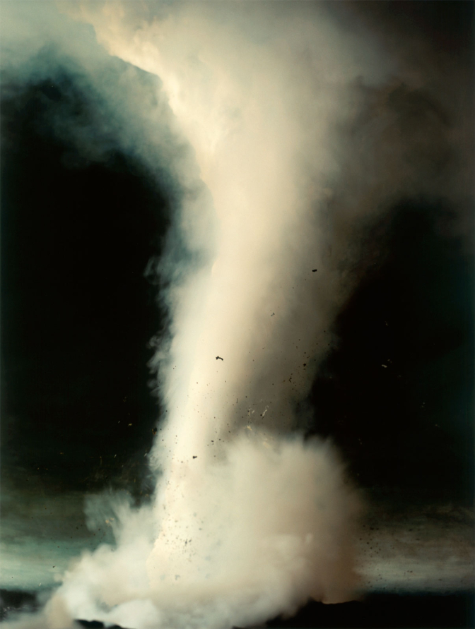 Sonja Braas: Tornádó, 2005, C-print
